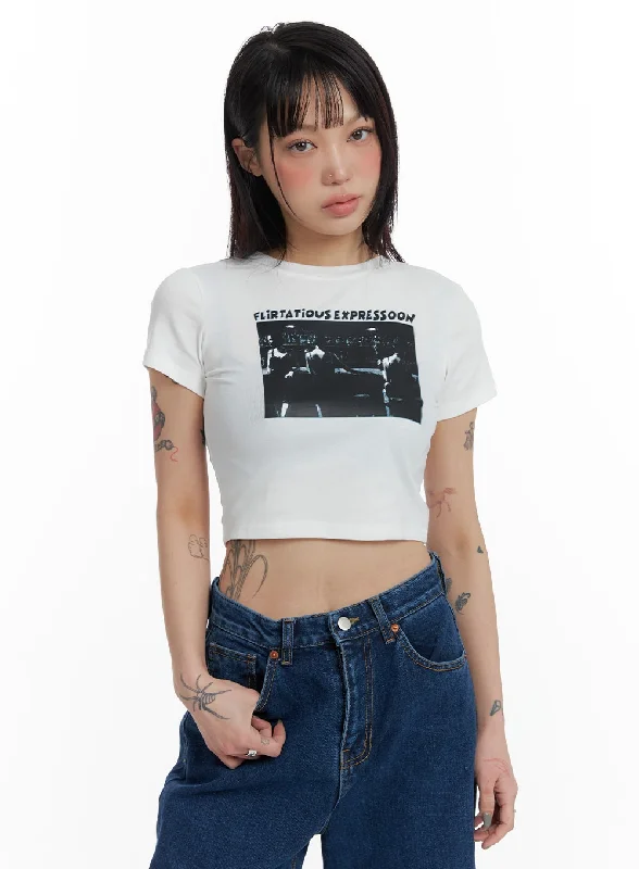 Sequin - Embellished Women's Crop Top in Black for a Glamorous Party LookGraphic Crop Tee IF423