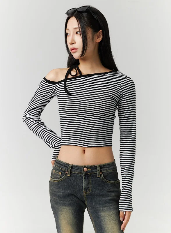 Sequin - Embellished Women's Crop Top in Black for a Glamorous Party LookAsymmetrical Stripe Crop Top CN328