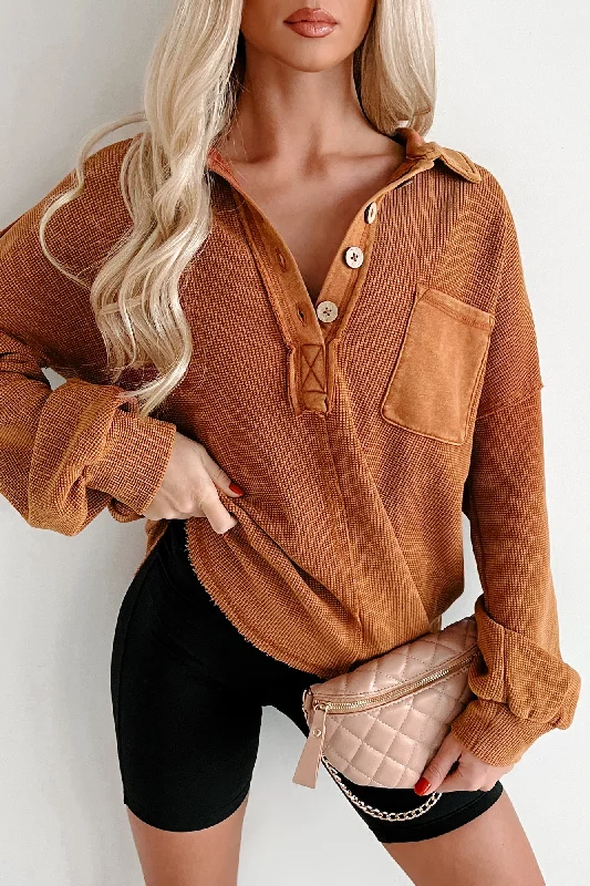 Pocket - Equipped Women Long Sleeve Top for Added FunctionalityForever Daydreaming Mineral Wash Collared Henley Top (Rust)