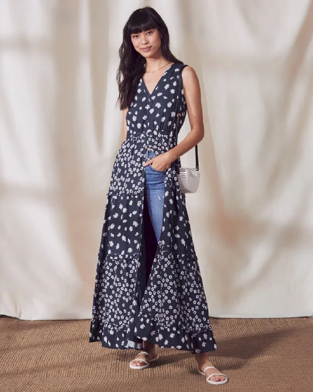 Halter Neck Women Dress to Show Off the Shoulders and NecklineNorthstar Floral Maxi Dress