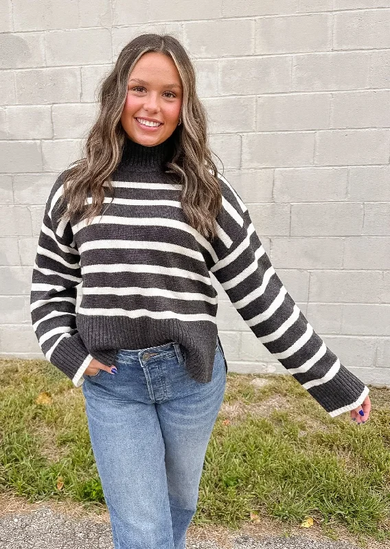 oversized women cardigan for a trendy and cozy lookASTR the Label Sophea Striped Sweater