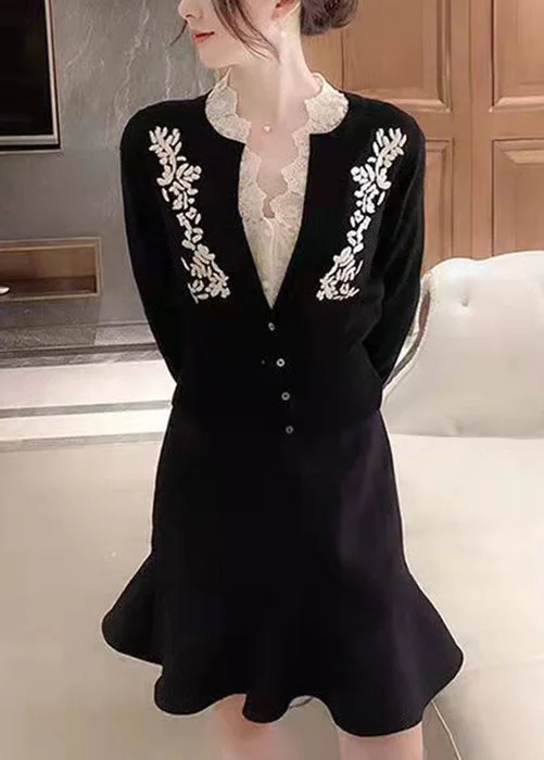 Boat Neck Women's Merino Wool Sweaters in Neutral ShadesItalian Black Embroidered Button Patchwork Cotton Knit Cardigan Fall Boat Neck Women's Merino Wool Sweaters in Neutral ShadesItalian Black Embroidered Button Patchwork Cotton Knit Cardigan Fall