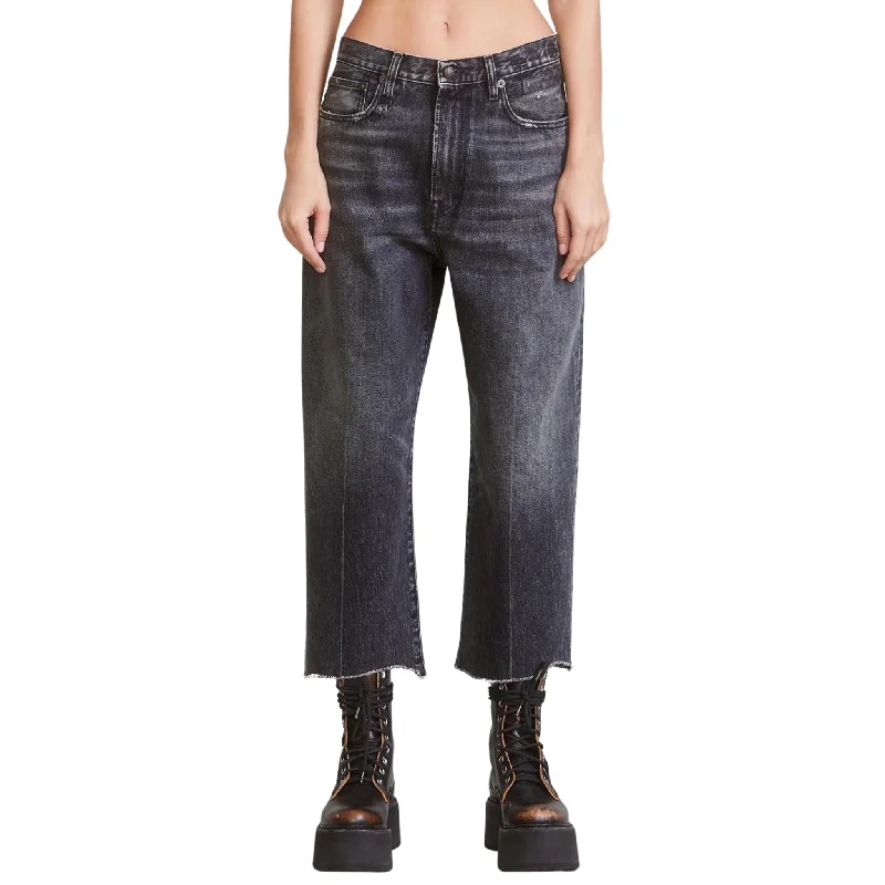 Wide - leg women jeans for a modern and relaxed vibeAnkled D'arcy Jean