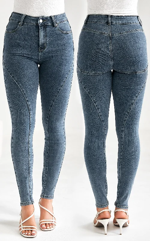 Acid - wash women jeans with a retro finishJacob Jeans - Blue Acid Wash