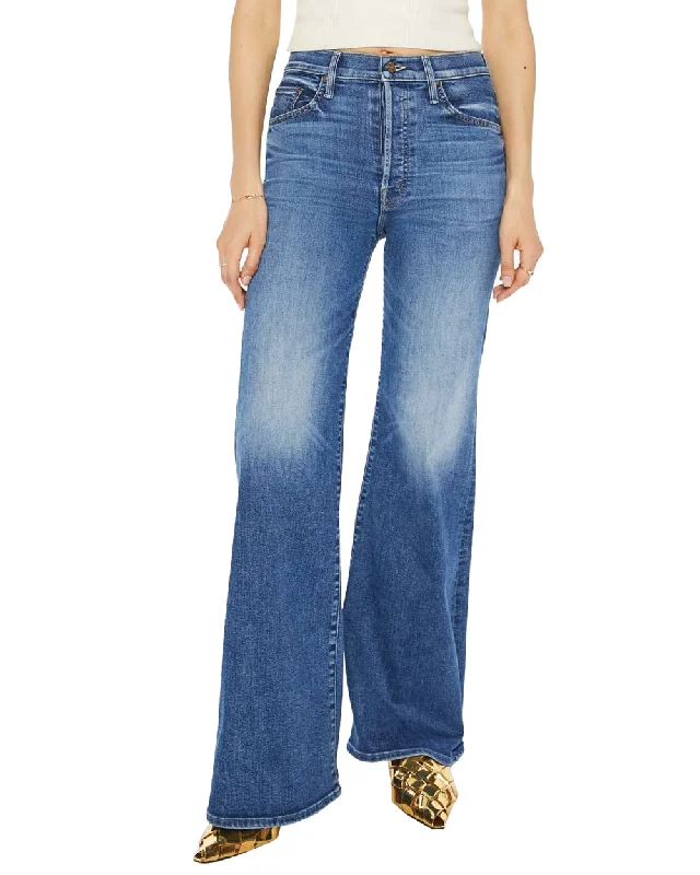 Skinny women jeans with a form - fitting designThe Tomcat Roller Sneak Jean in Sixth Sense