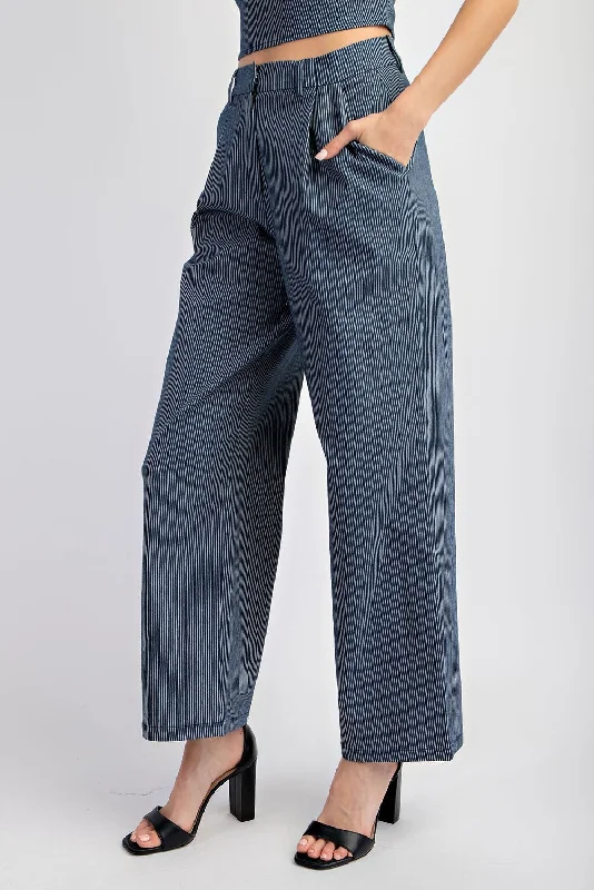 Jeggings women jeans combining the comfort of leggings and style of jeansSTRETCH DENIM STRIPE PLEAT WIDE LEG PANTS