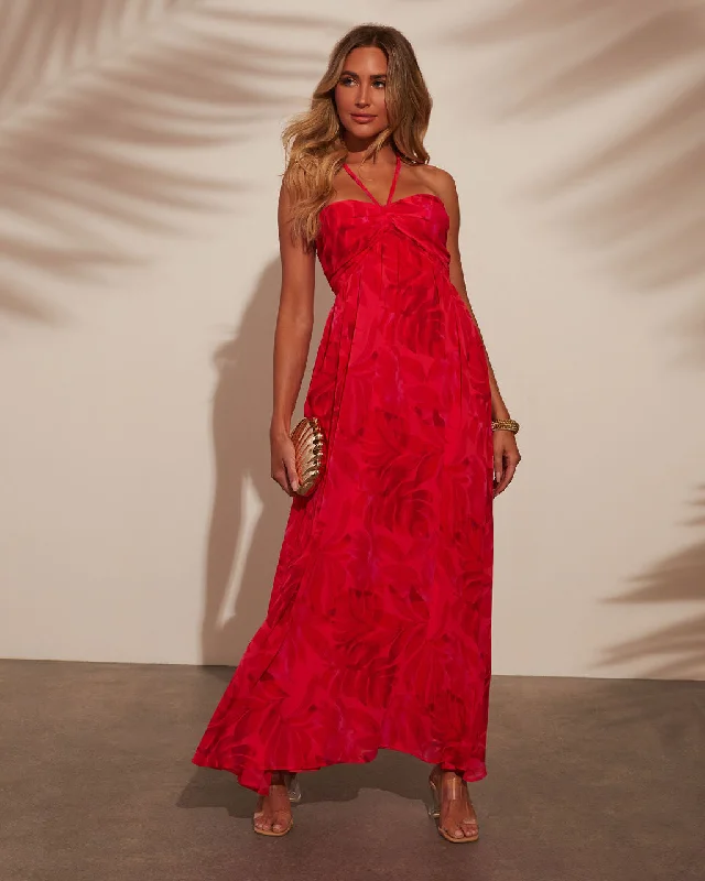 Pleated Women Dress with a Timeless and Elegant TextureEliora Tropical Print Halter Maxi Dress