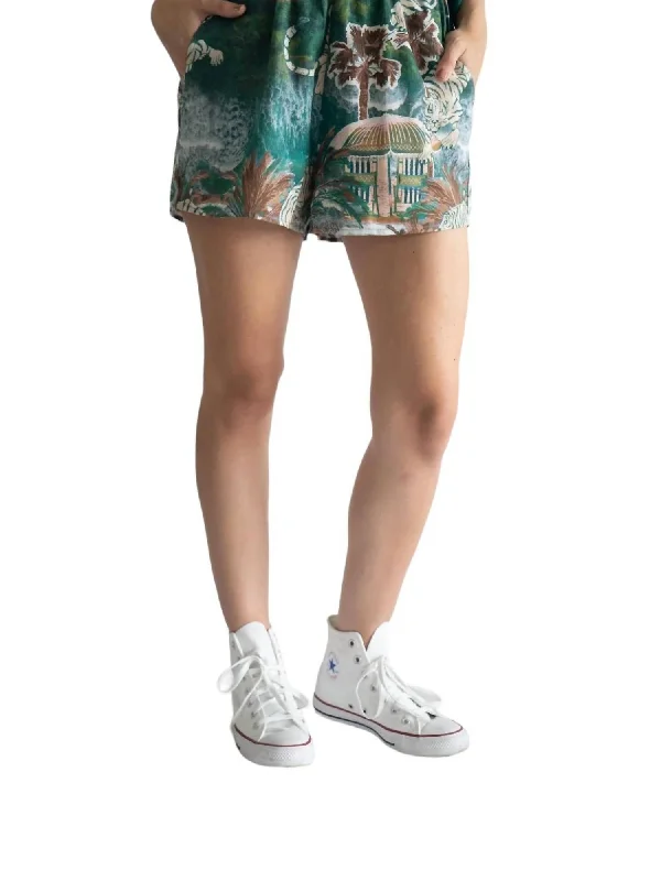 Stretchable Women Shorts for Maximum MobilityLinen Short In Paradise