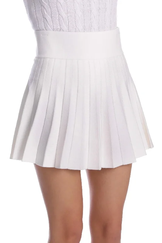 Elastic Waist Women Shorts for Easy Wear and ComfortPleated Skort In White