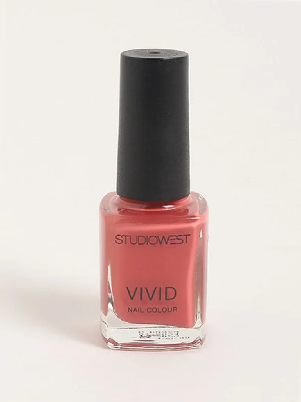 Denim Women Shorts with Distressed Details for a Casual VibeStudiowest Creme Flushed BE-005 Nail Color - 9ml